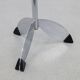 Table d'appoint postmoderne en chrome et verre, années 1980