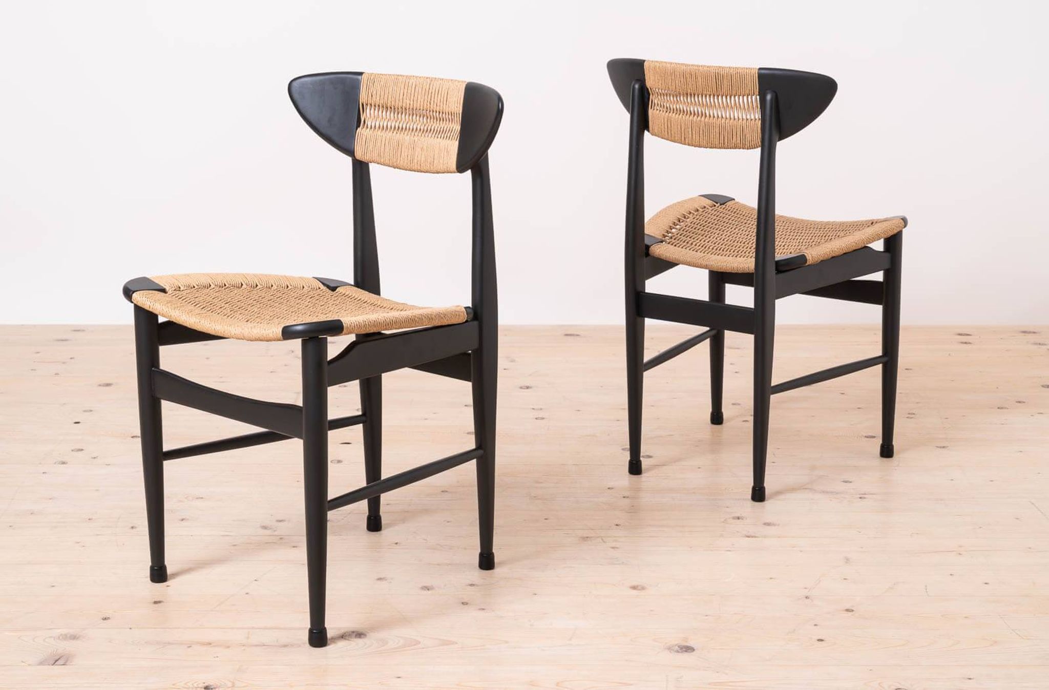 Set of 6 Scandinavian Modern Dining Chairs, Rope Seating and Backrest, 1960
