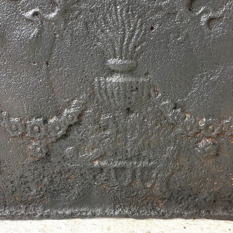 Plaque de cheminée en fonte