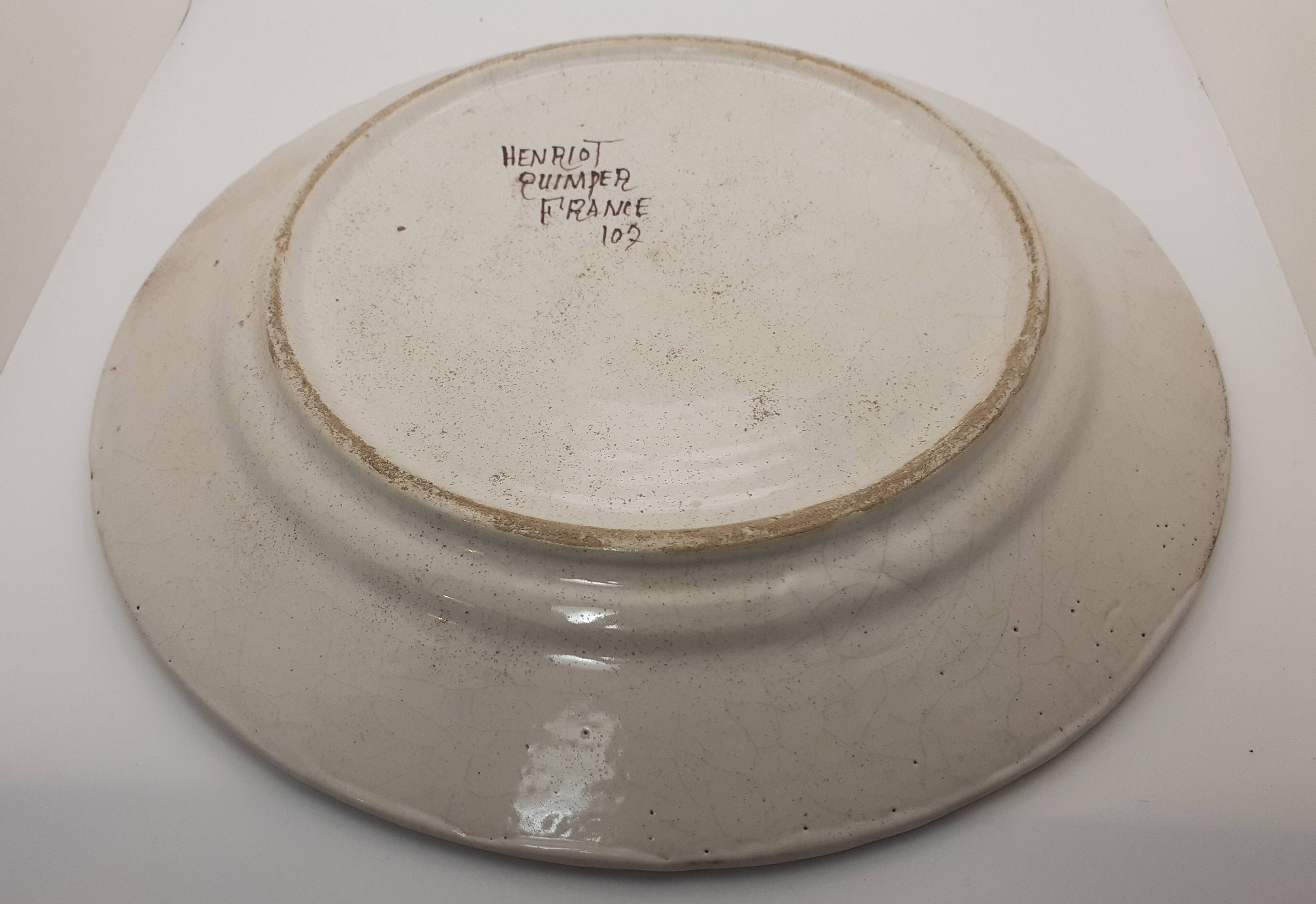 Old henriot quimper plate / breton character