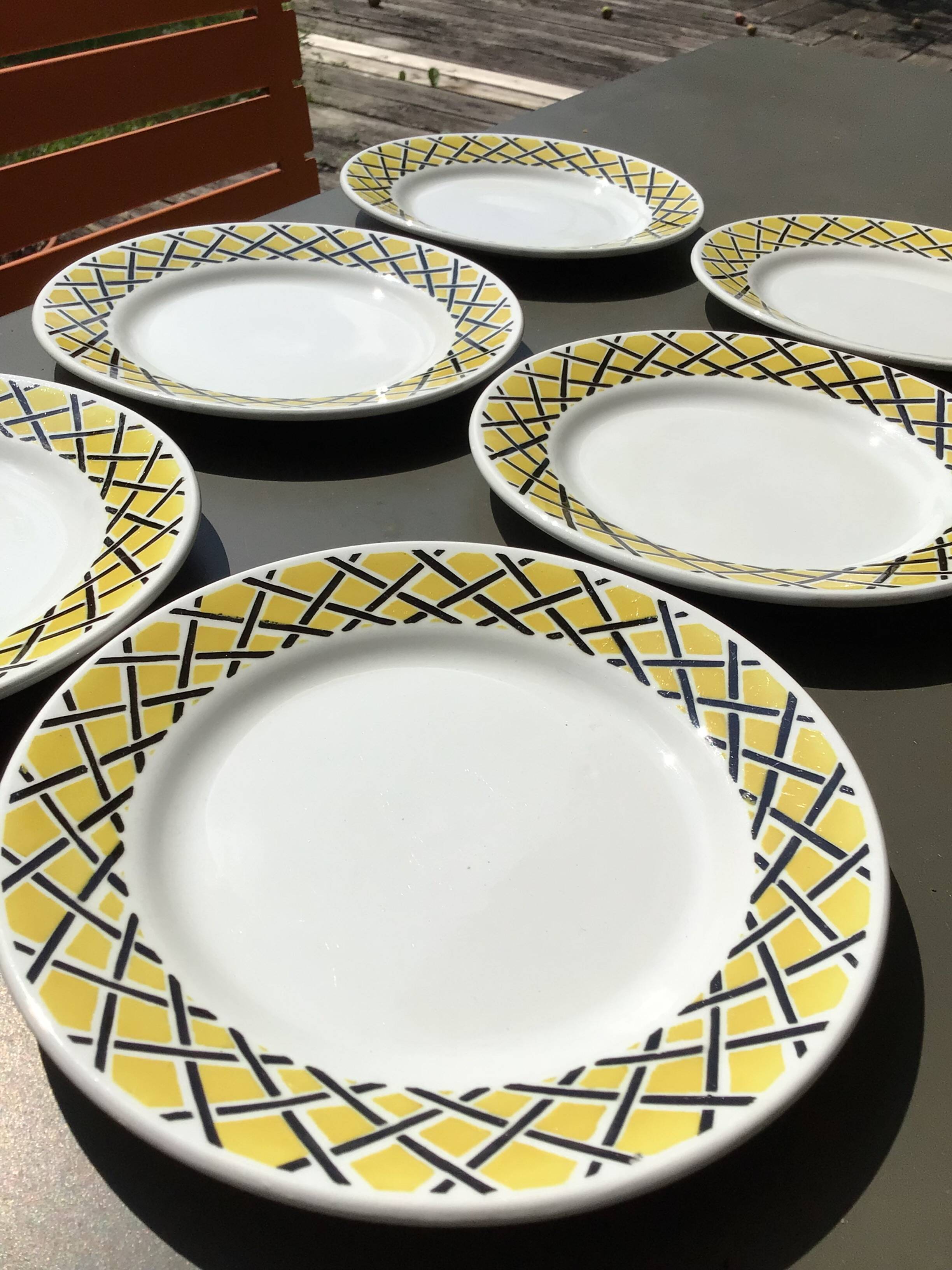 6 Assiettes dessert motif tressage jaune et noir