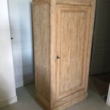 Small stripped antique bonnetière