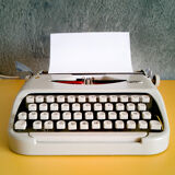 Royalite 110 typewriter