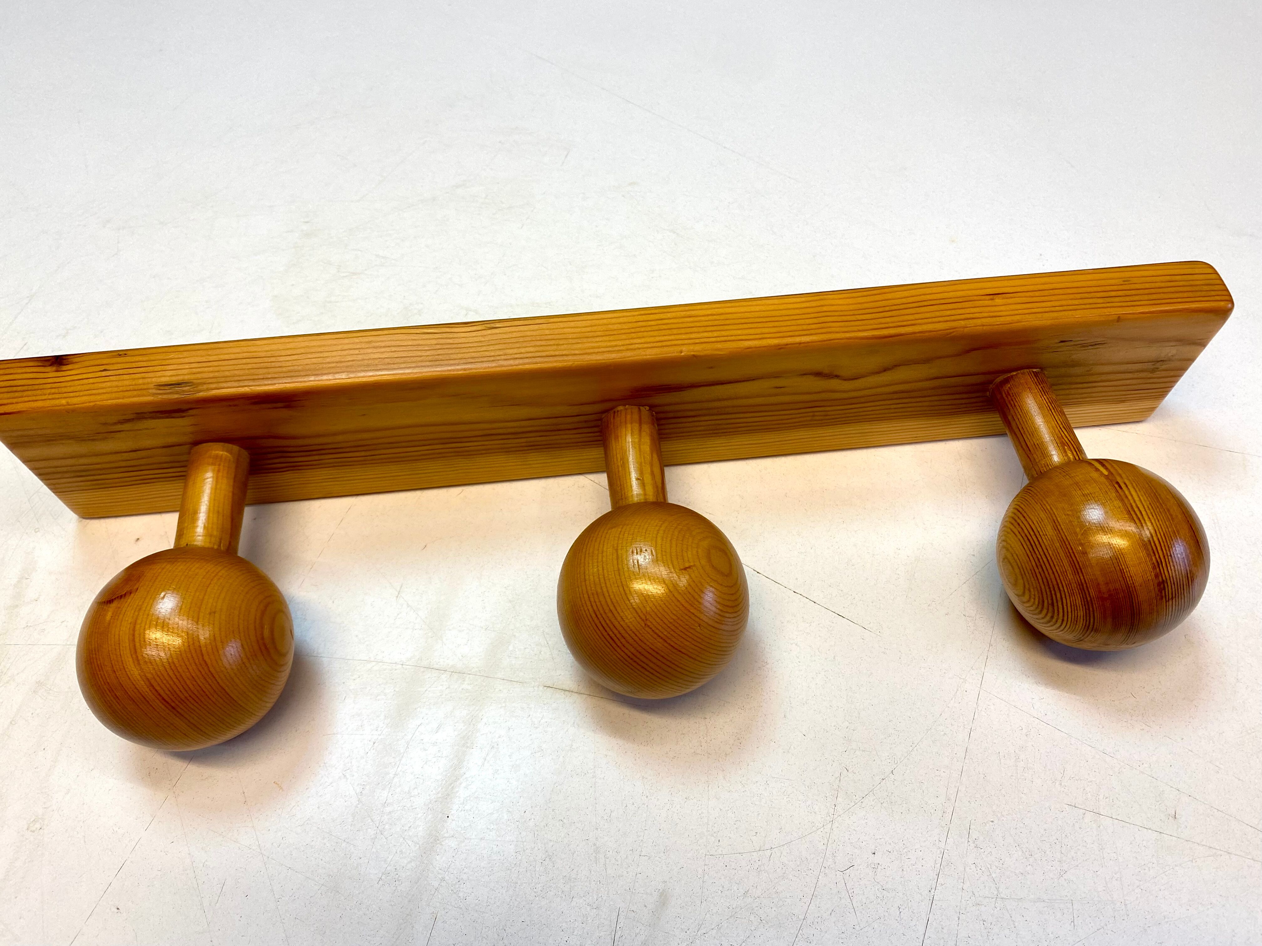 Portemanteaux wall patère Pin massif style chalet mountain vintage 80s