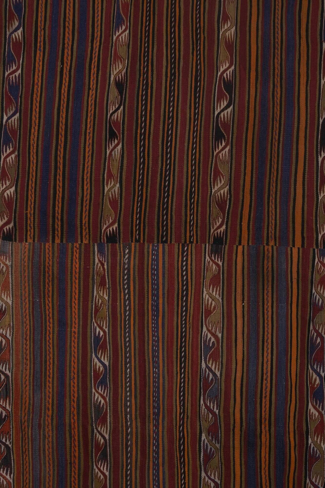 Vintage Turkish kilim, handwoven, 277x344 cm.