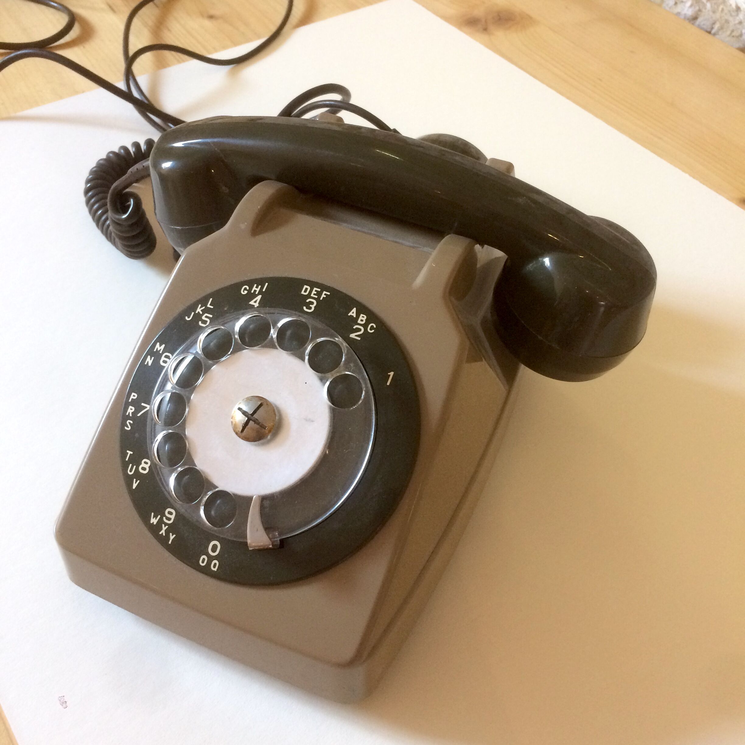 Téléphone à cadran Ericsson