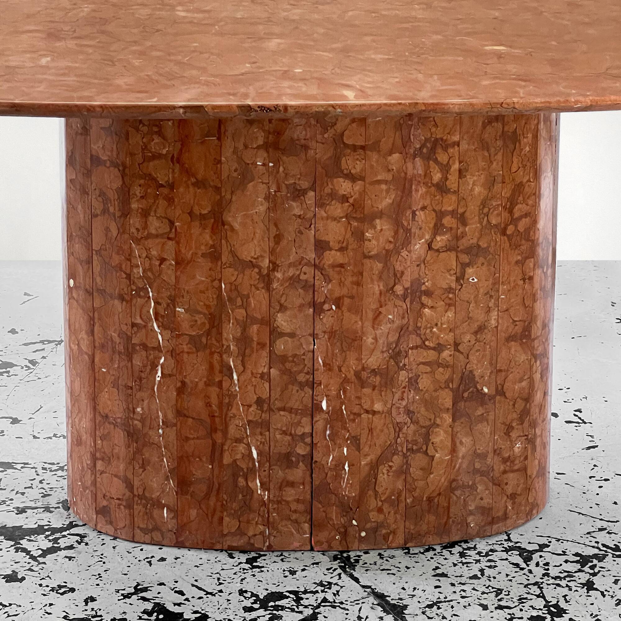 Dining table in vintage alicante red marble