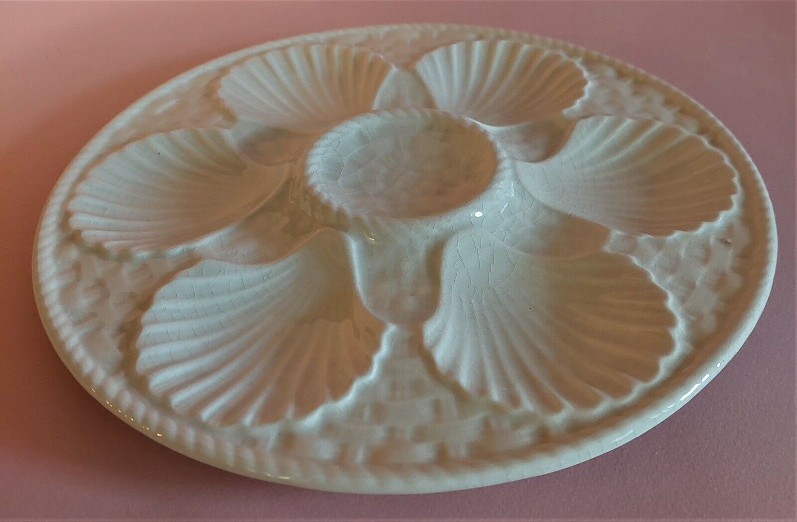 Longchamp white earthenware oyster plate