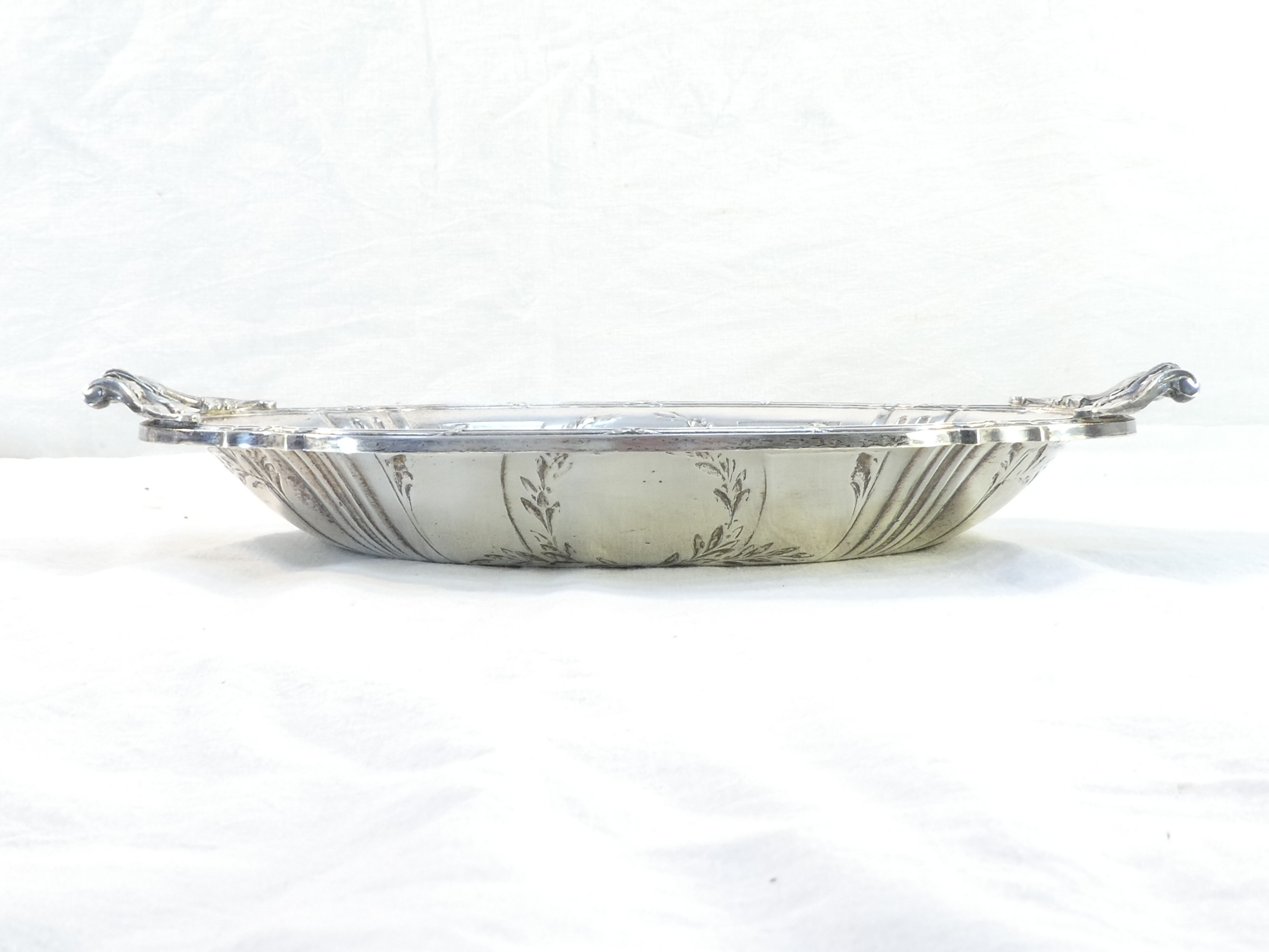 Old basket or bread basket in Silver Metal