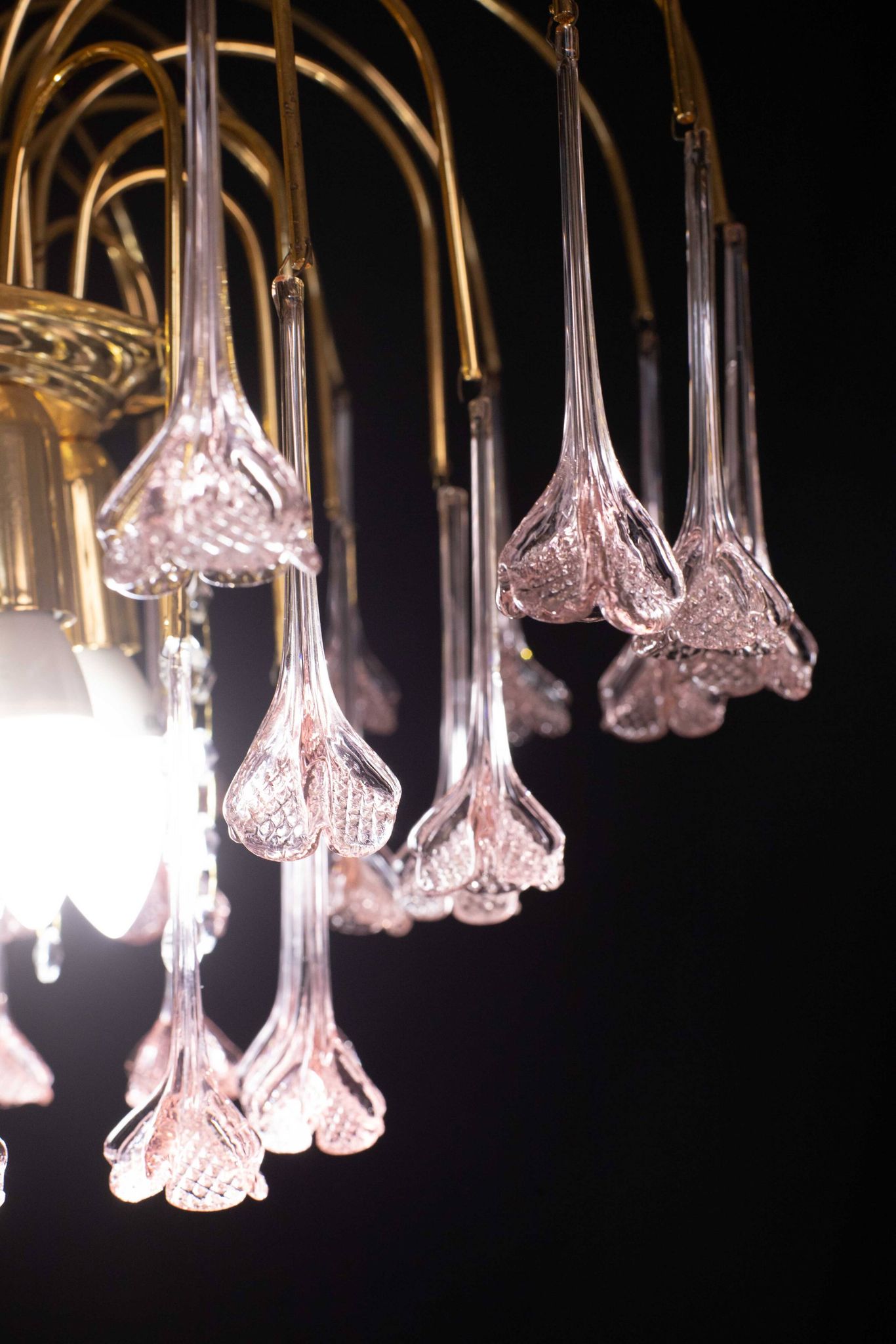 Meryl Streep, Pink Murano pendant Flowers Chandelier, 1970s
