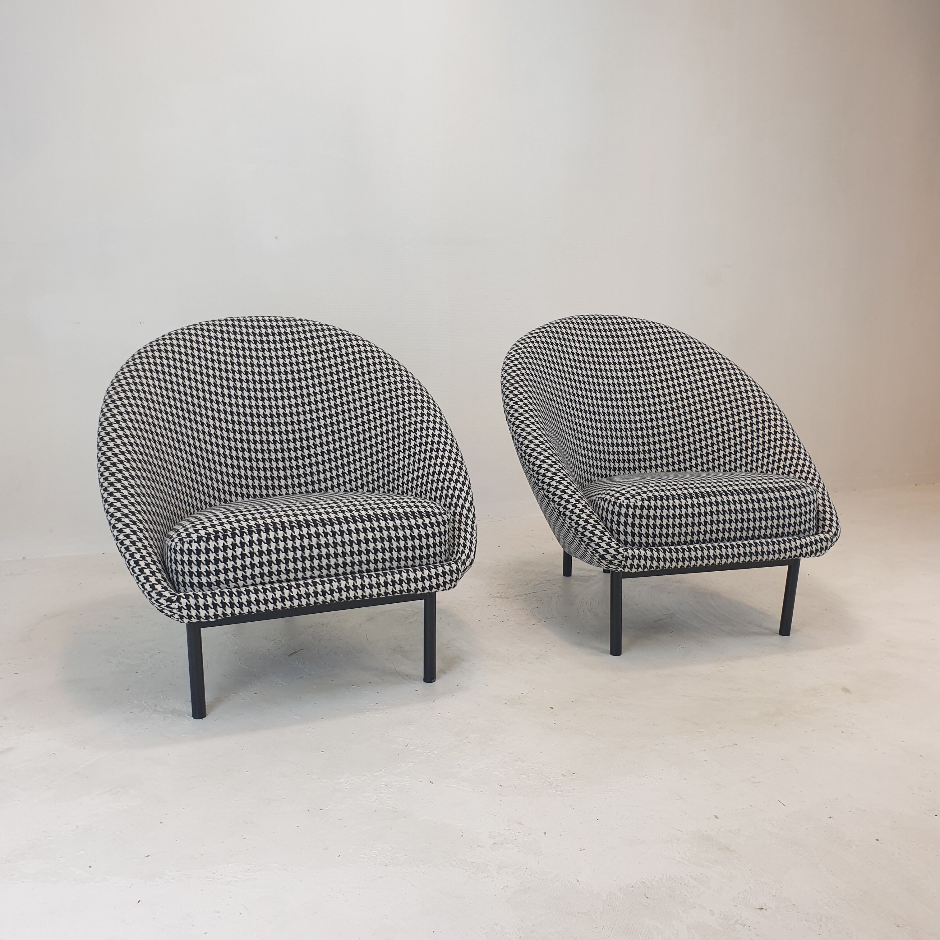 Set 2 F115 Lounge Chairs by Theo Ruth for Artifort, 1970s