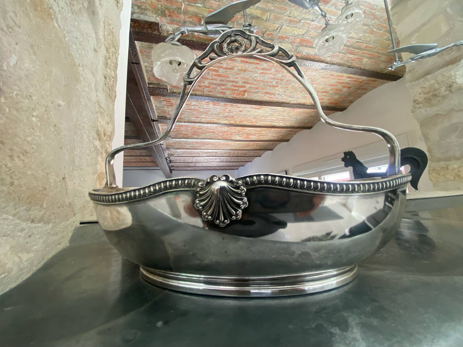 Silver-plated metal basket with Phenix silver hallmarks