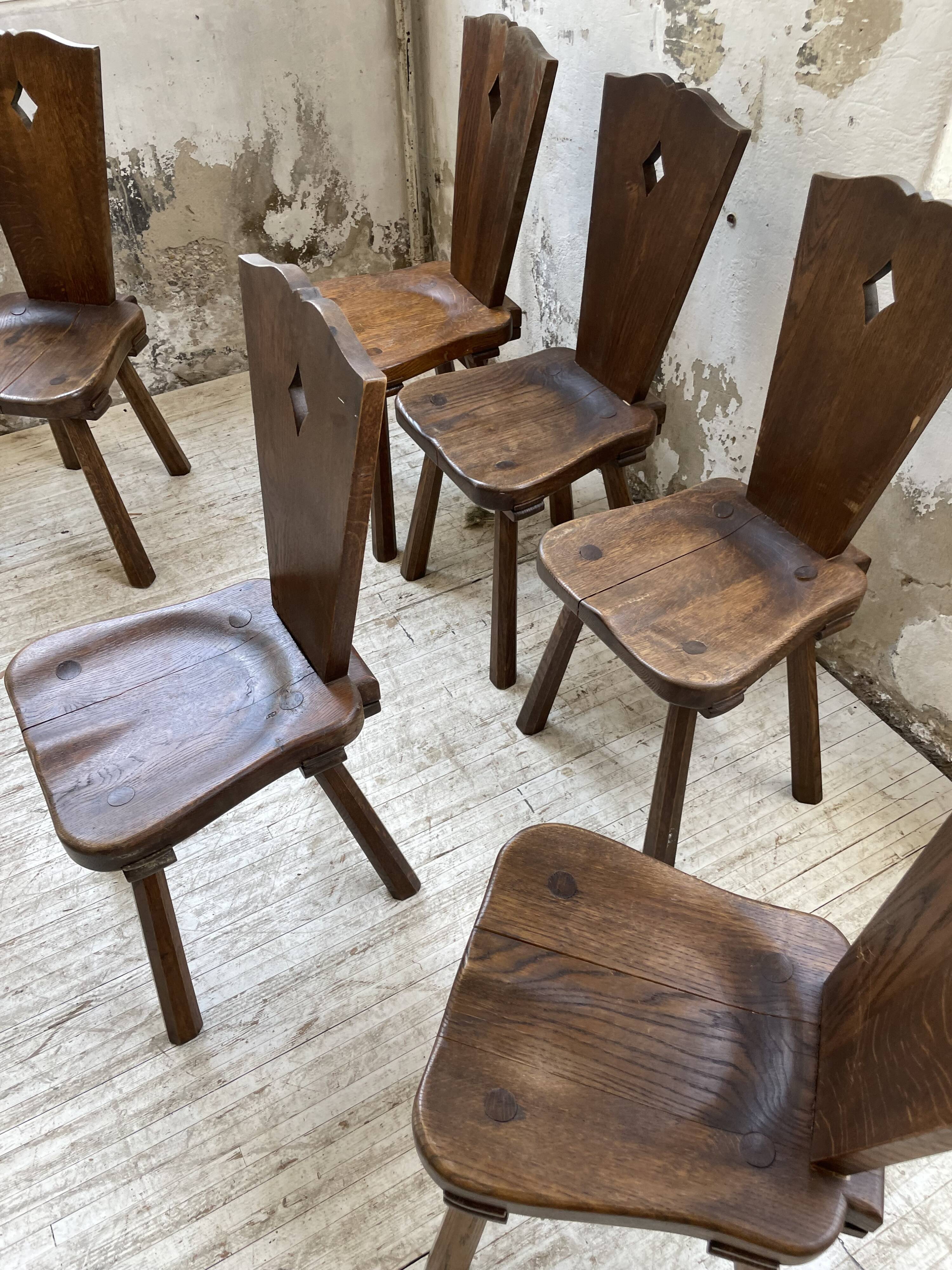 Chaises chêne massif chapo savoyarde art populaire