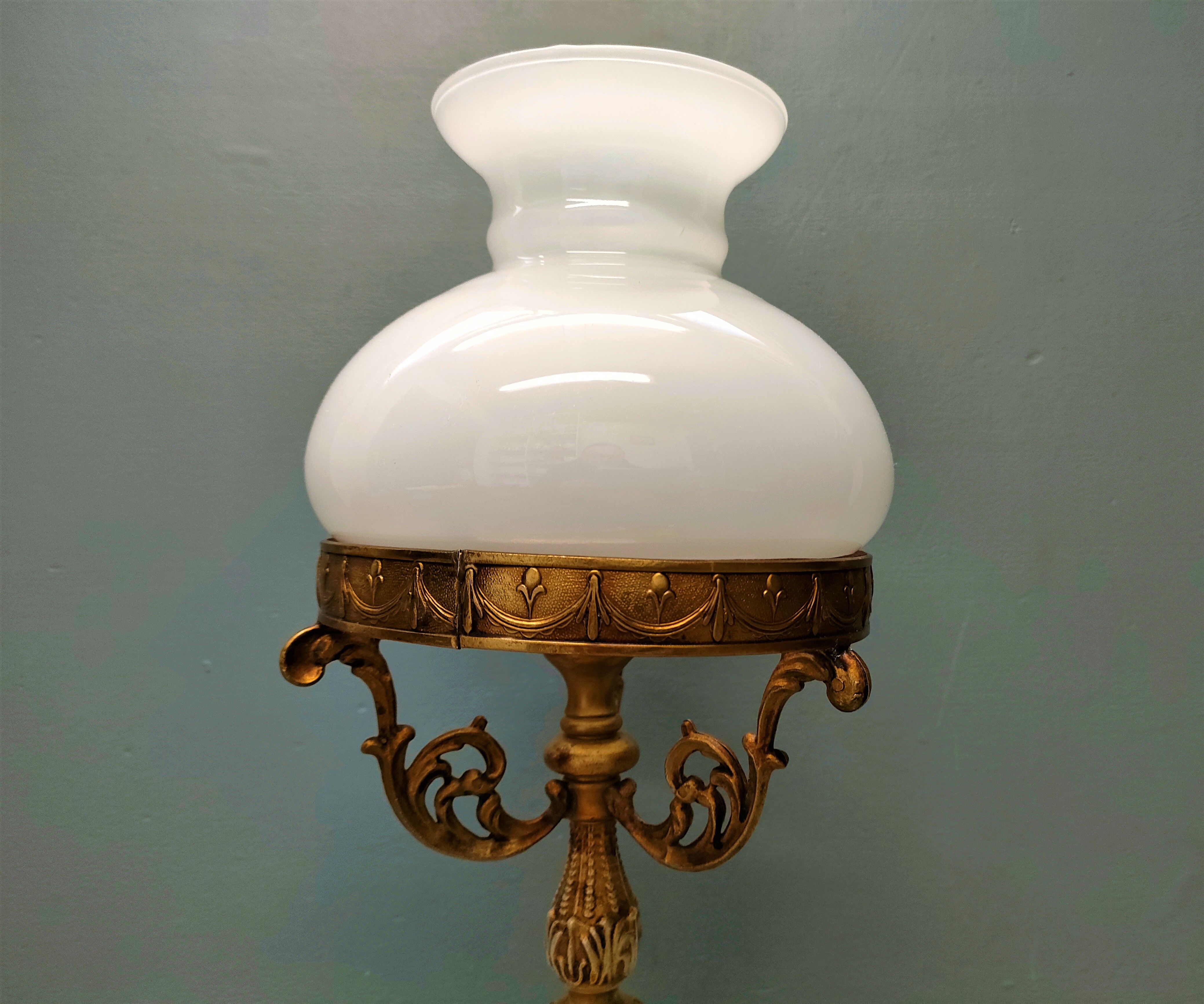 Tripod table lamp - Gilded bronze, opaline - 50s - France