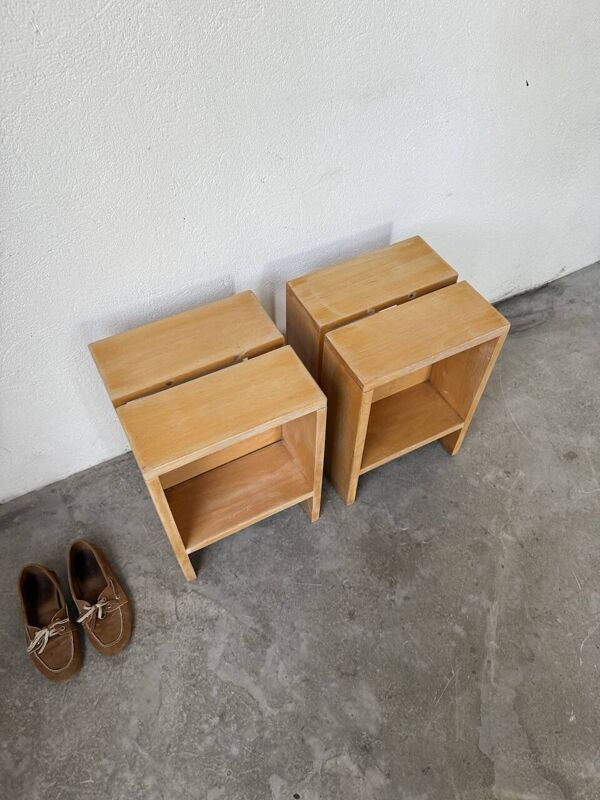 Paire tabourets ou chevets pin mobilier montagne 1950