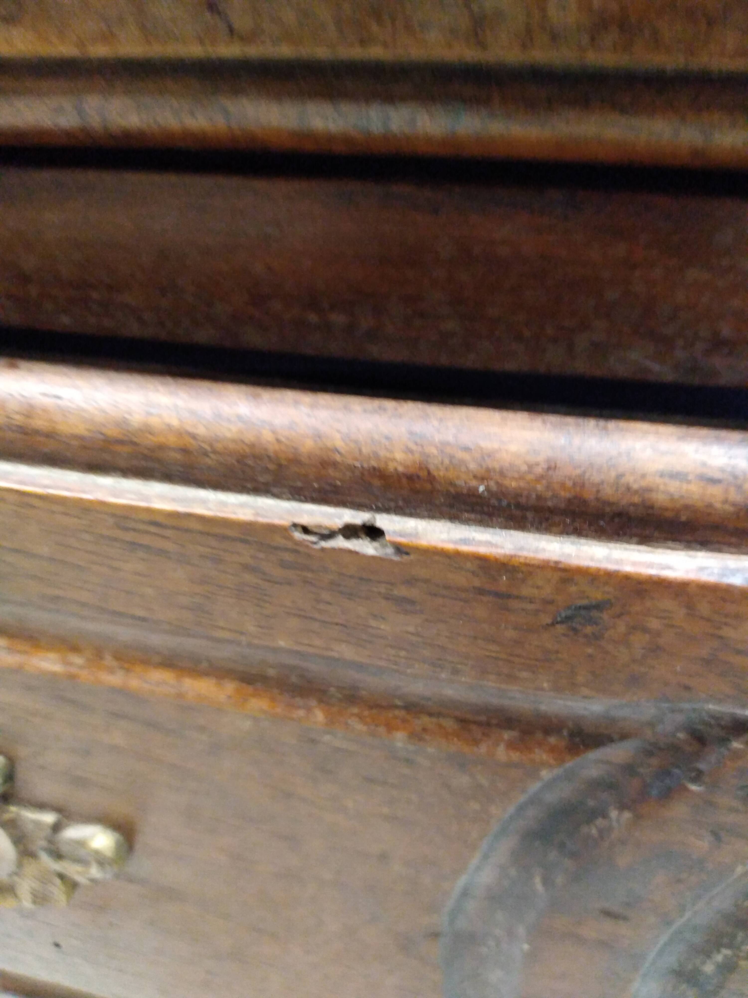 Louis XV style jumping chest of drawers