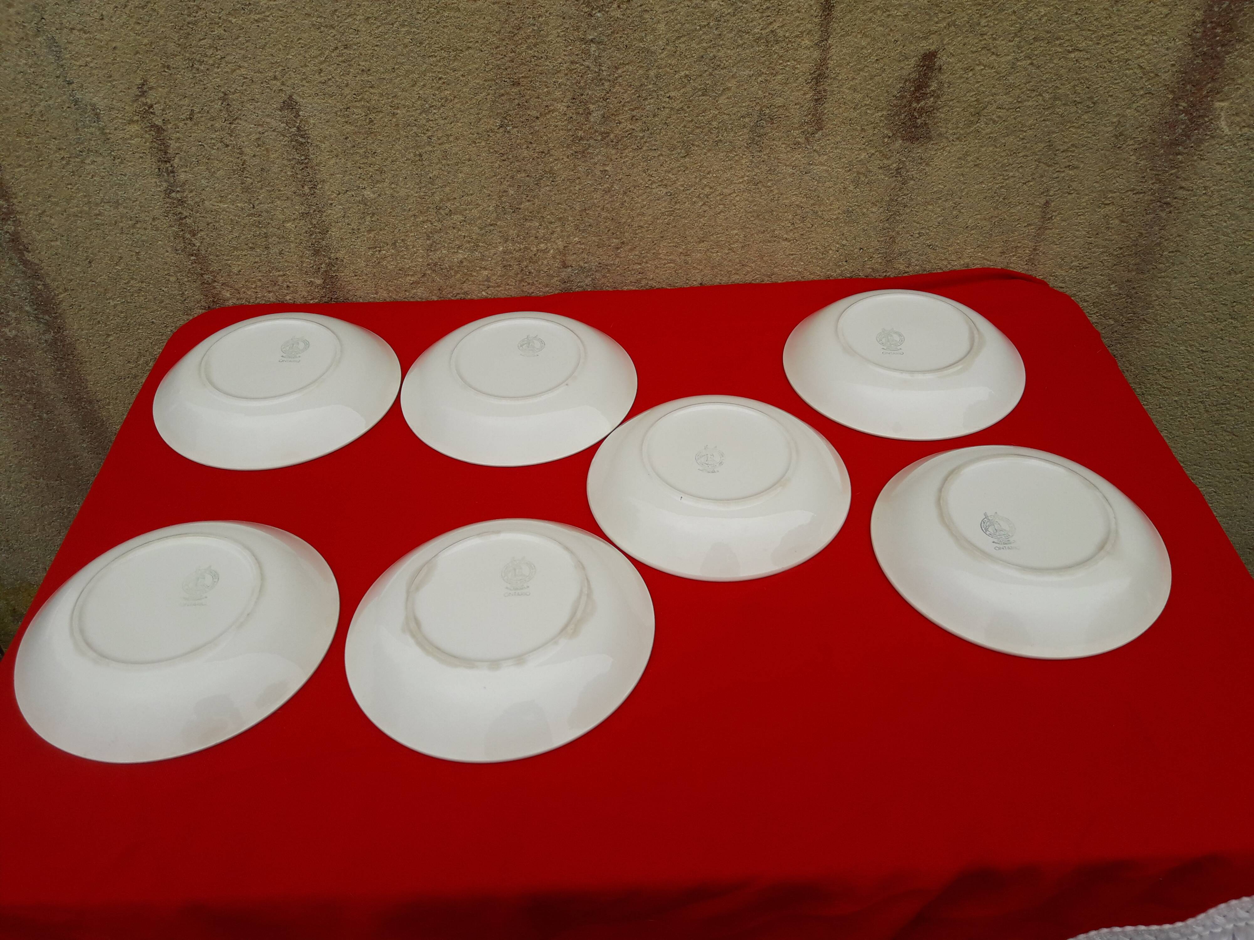 Set de 7 assiettes creuses en faïence Moulin des loups orchies modèle Ontario diam 21,5 cm