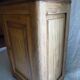 Petite armoire basse de campagne rustique chêne clair massif