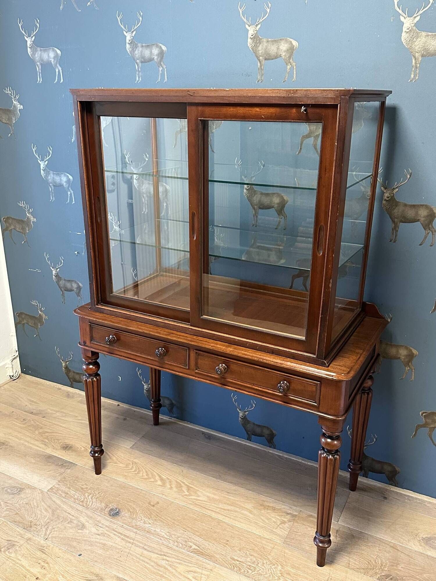 petit meuble vitrine