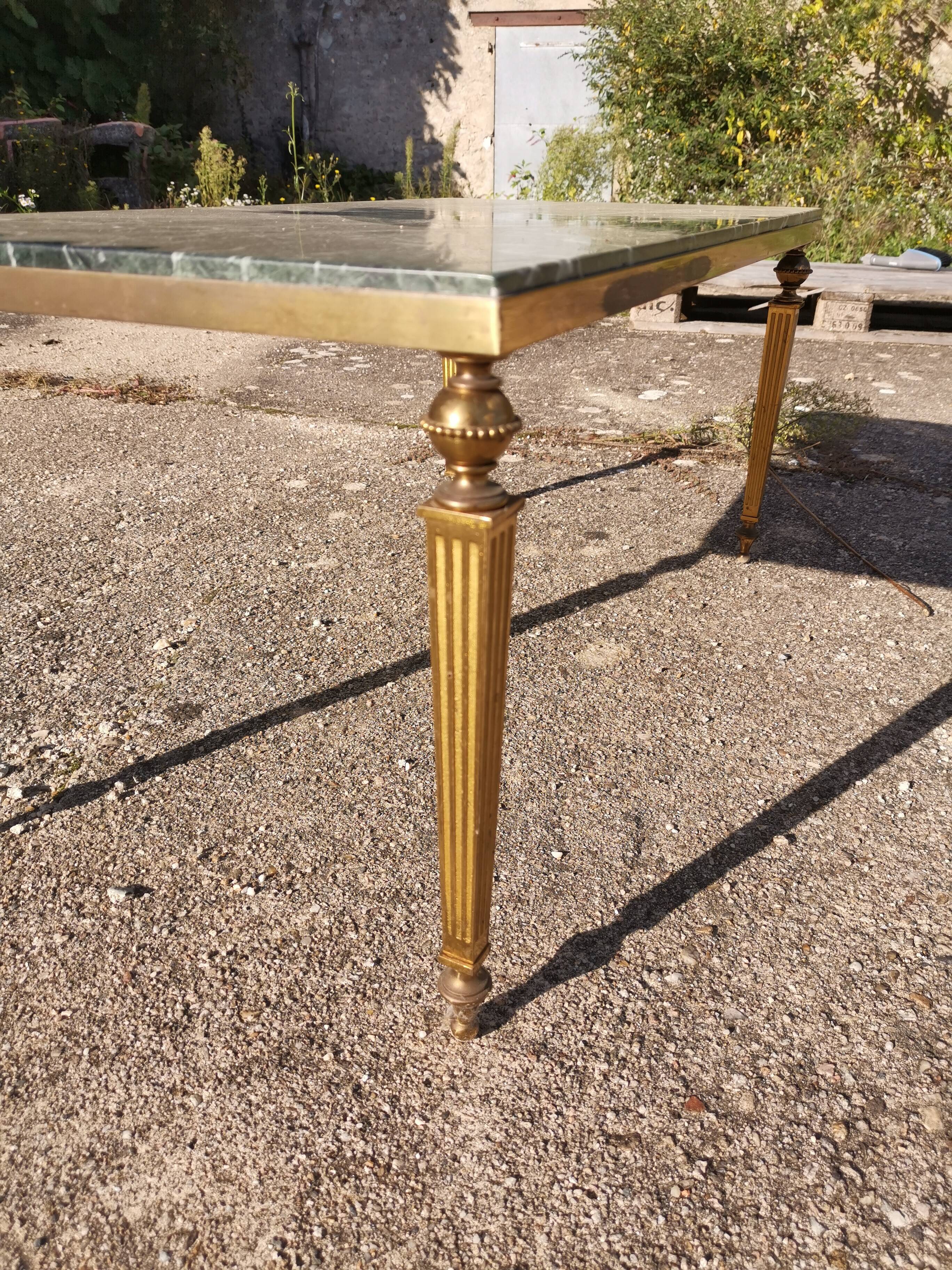 Coffee table in green marble and neoclassical gilded bronze