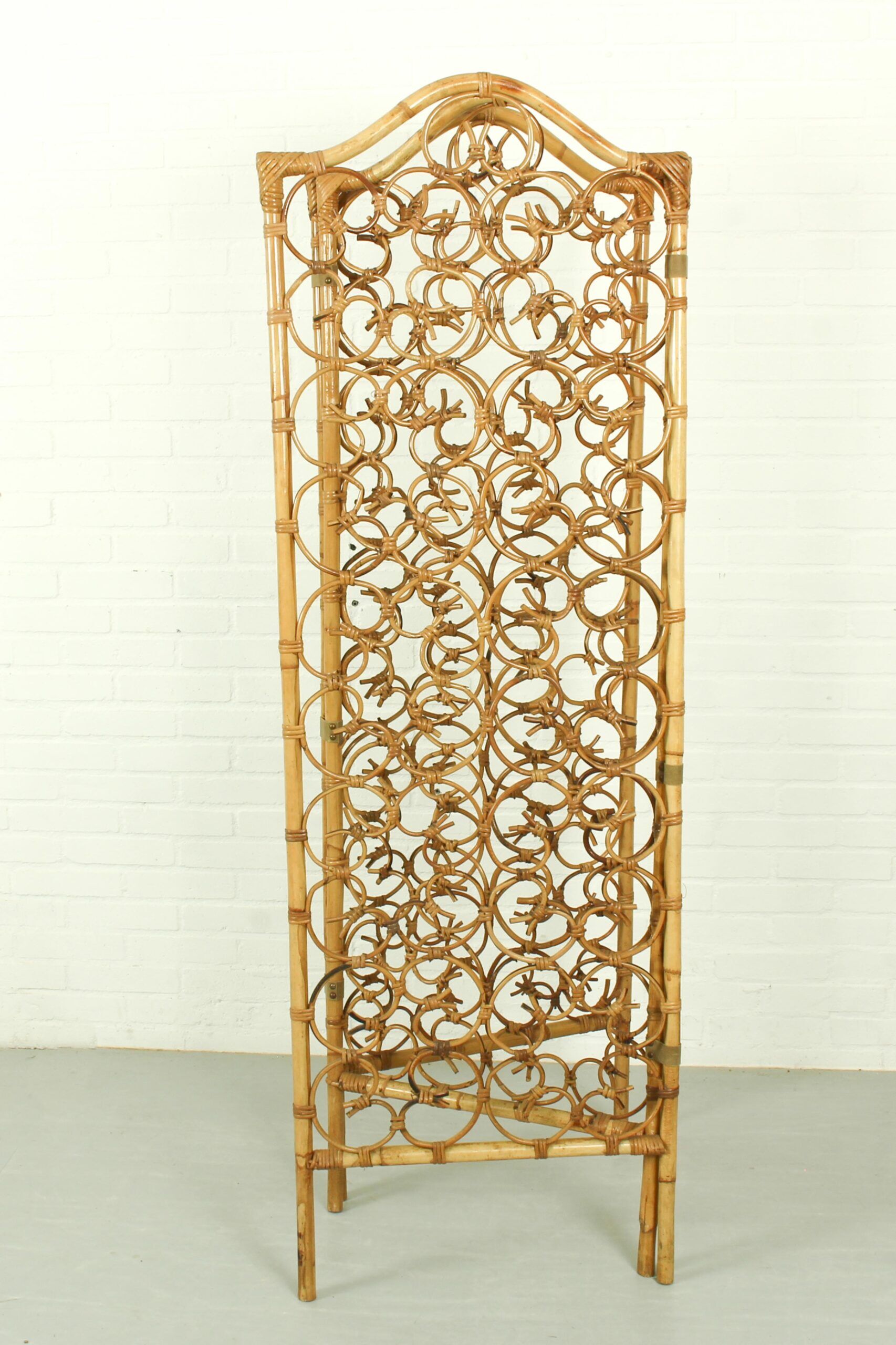 Vintage rattan room divider – ornate folding screen (1970s)