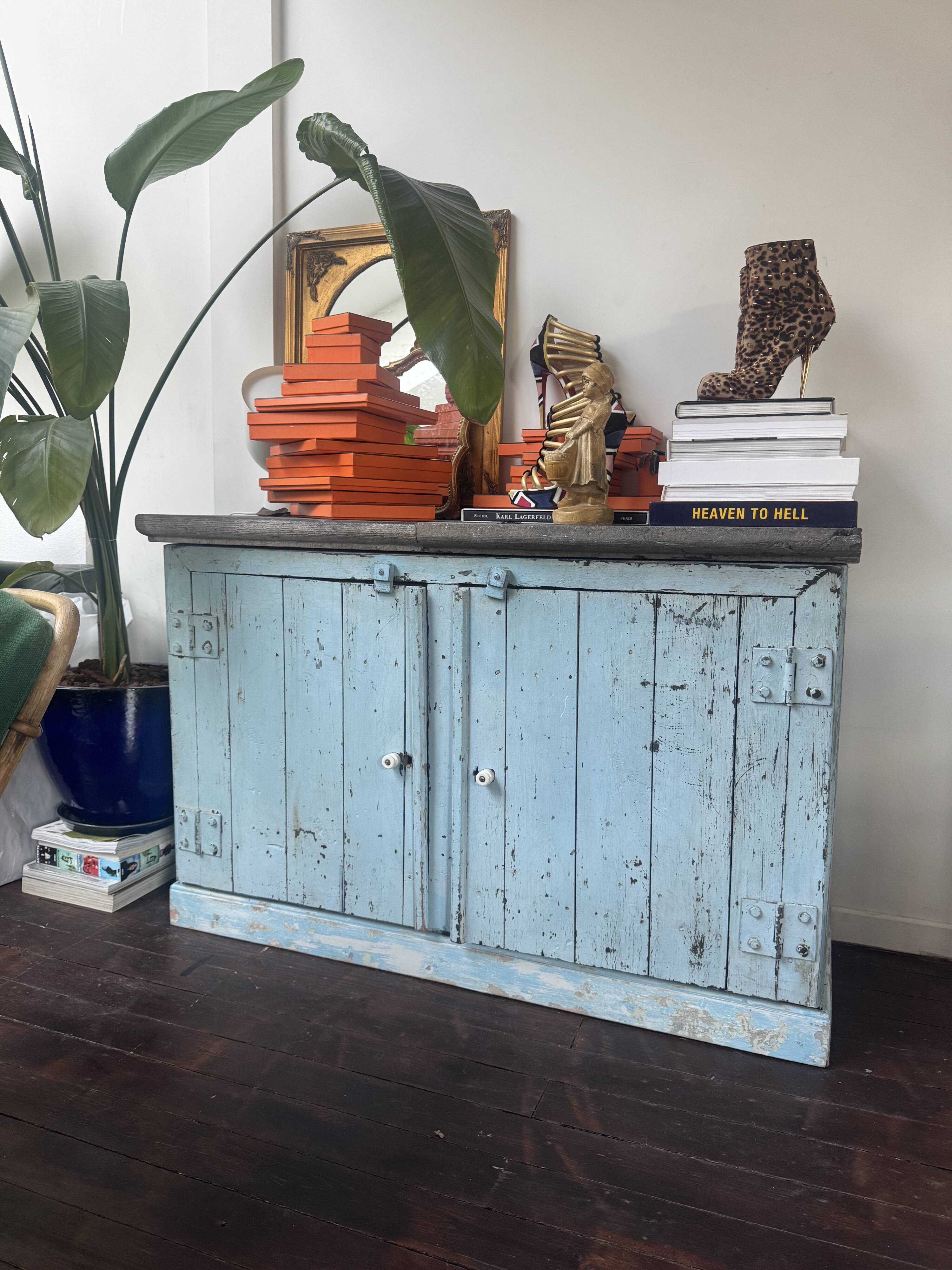 Antique fishmonger’s furniture – Solid stone top – Nearly century-old piece