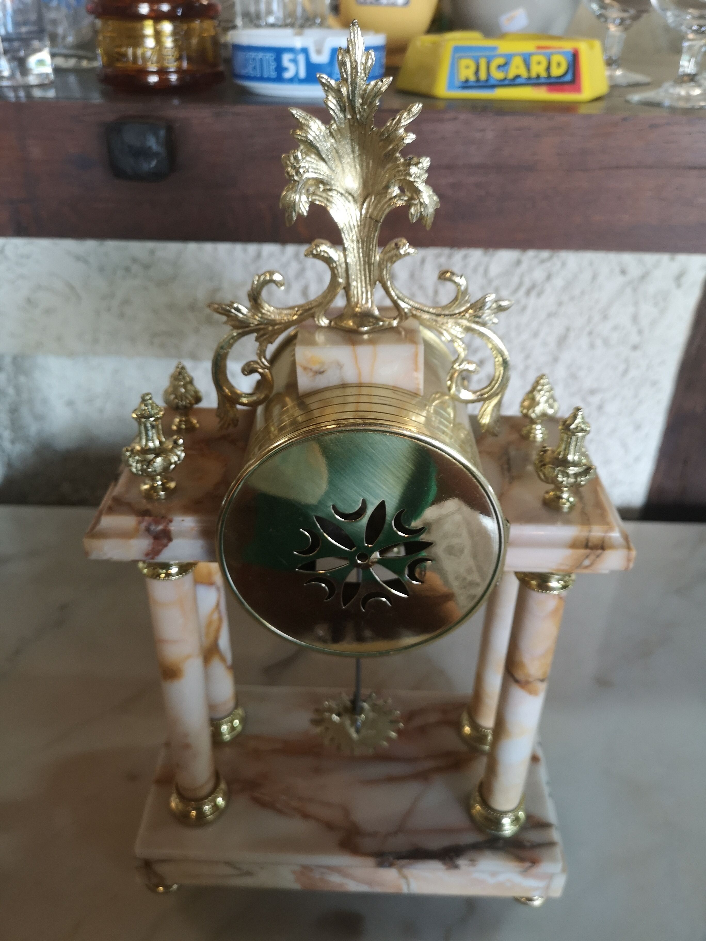 Pendule style Louis XVI