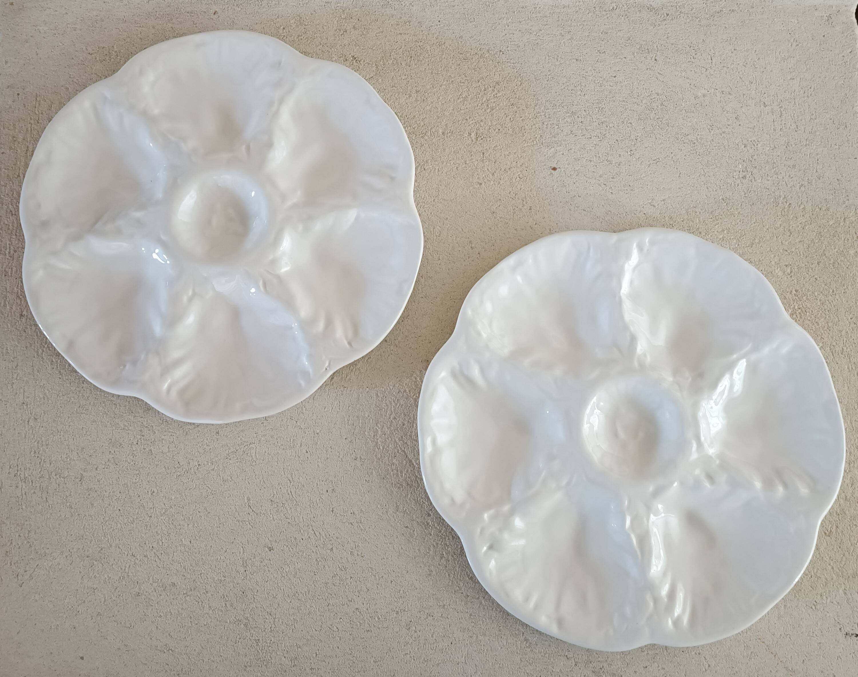 2 oyster plates Gien