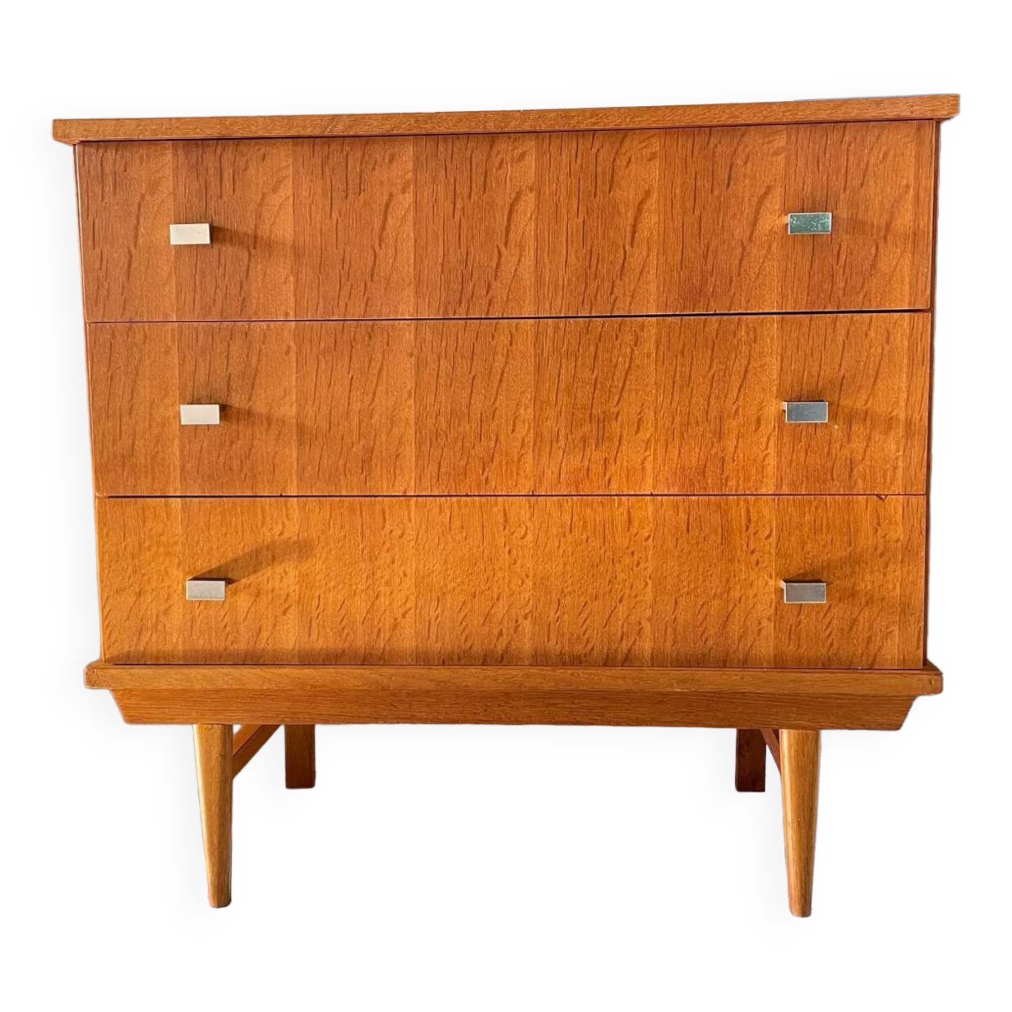 Vintage design geometric chest