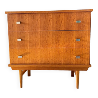 Vintage design geometric chest