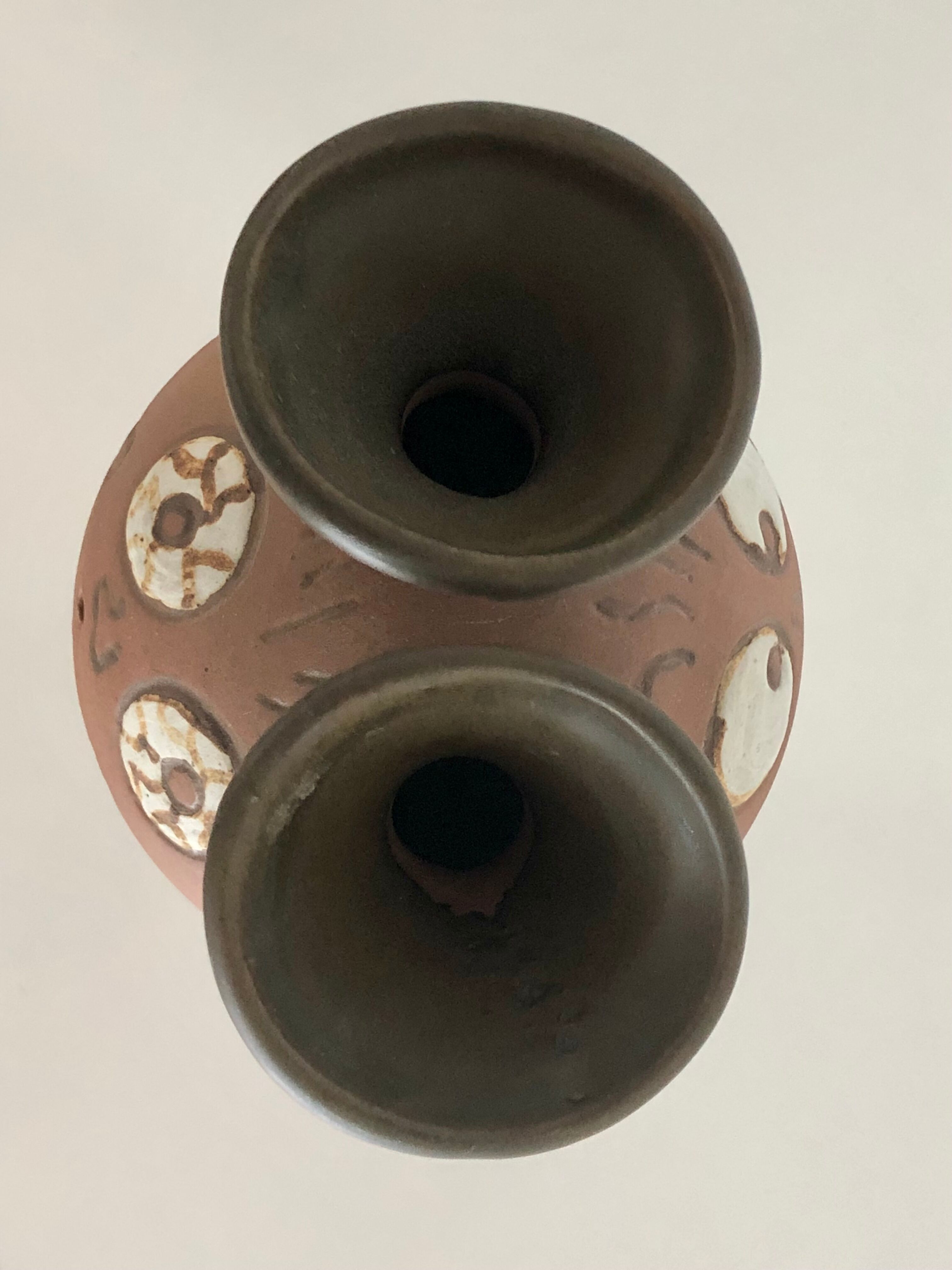 Anthropomorphic ceramic vase made by hand in. California by Stoneware Designs West, 1960-70