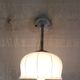 Vintage wall light in brass, porcelain and opaline - mid 20th century.