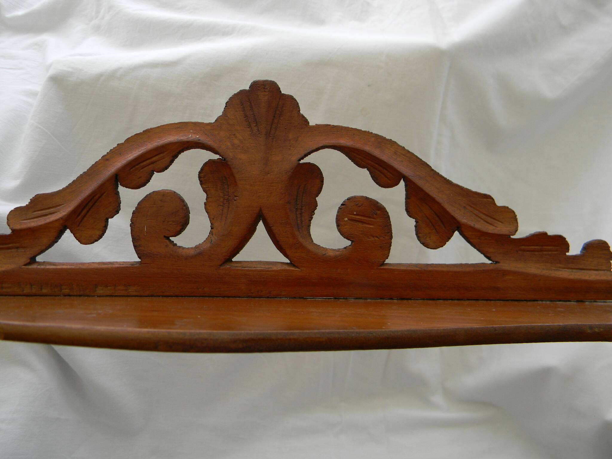 Antique mahogany shelf, 19th century.