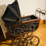 Doll's pram