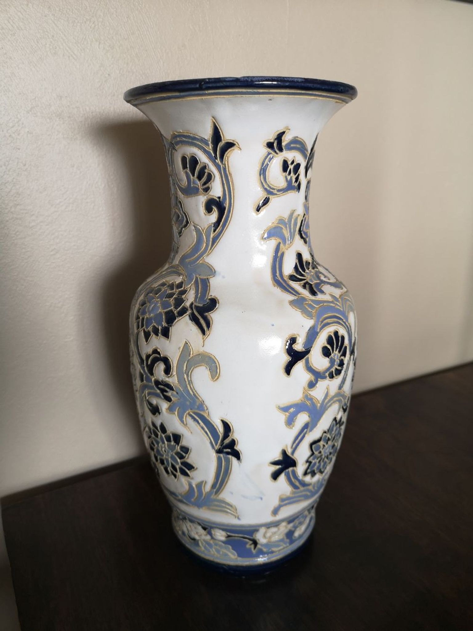 Vase balustre en céramique émaillée fin 19ème siècle