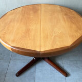 Table scandinave ronde vintage à pied central étoile extensible