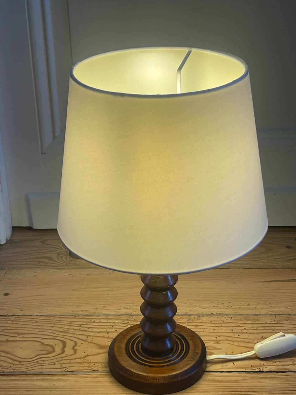 Modernist turned wooden lamp