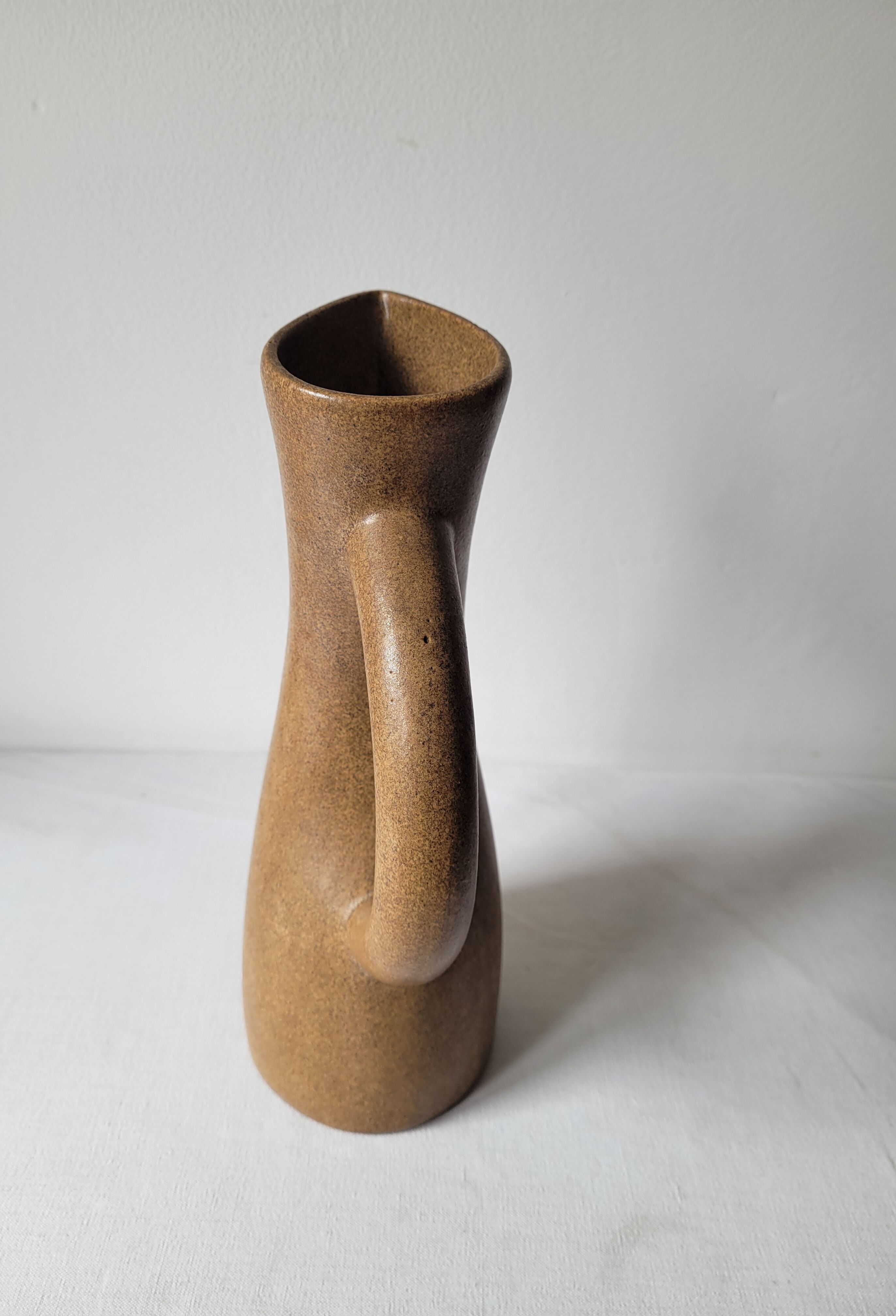 Sandstone pitcher