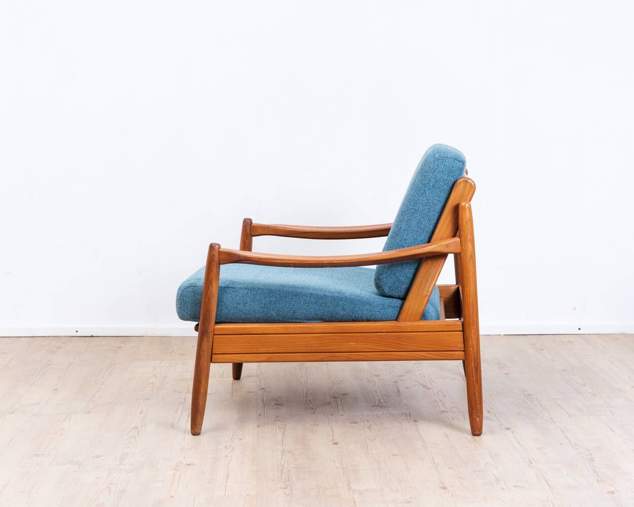Fauteuil Teak années 60 Bleu