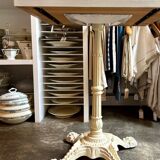 Bistro table in beige cast iron and ecru wood