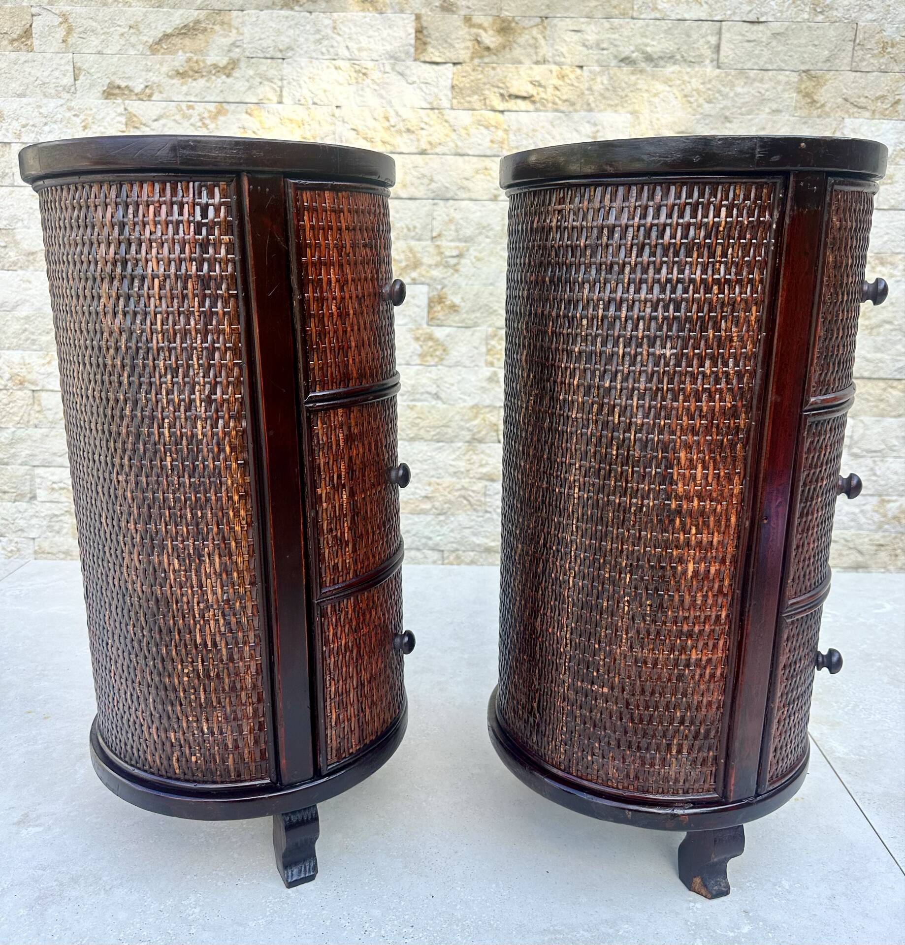 Pair of cylindrical bedside tables or drum bedside tables in exotic wood.