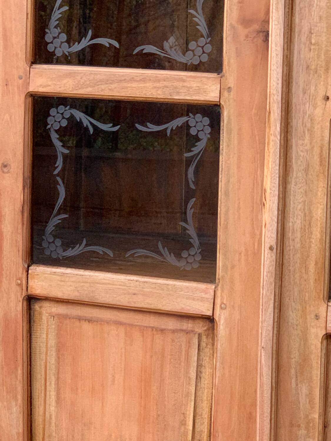 Parisian wardrobe in raw wood with engraved glass from 1920.