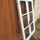 Fenêtre ancienne en bois