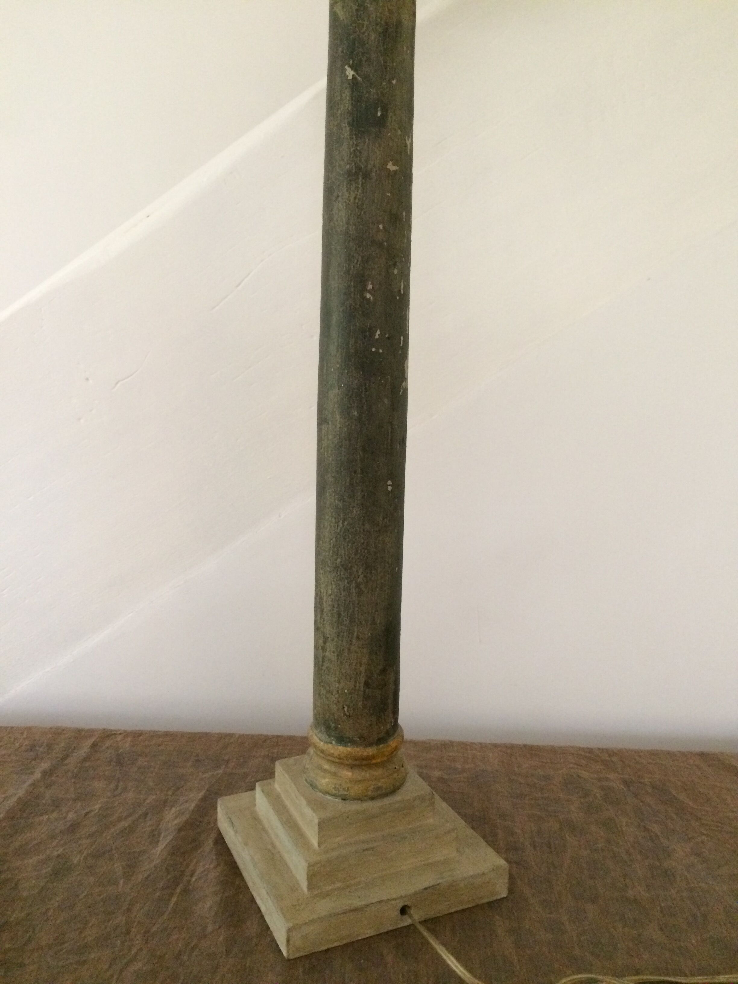 Floor lamp