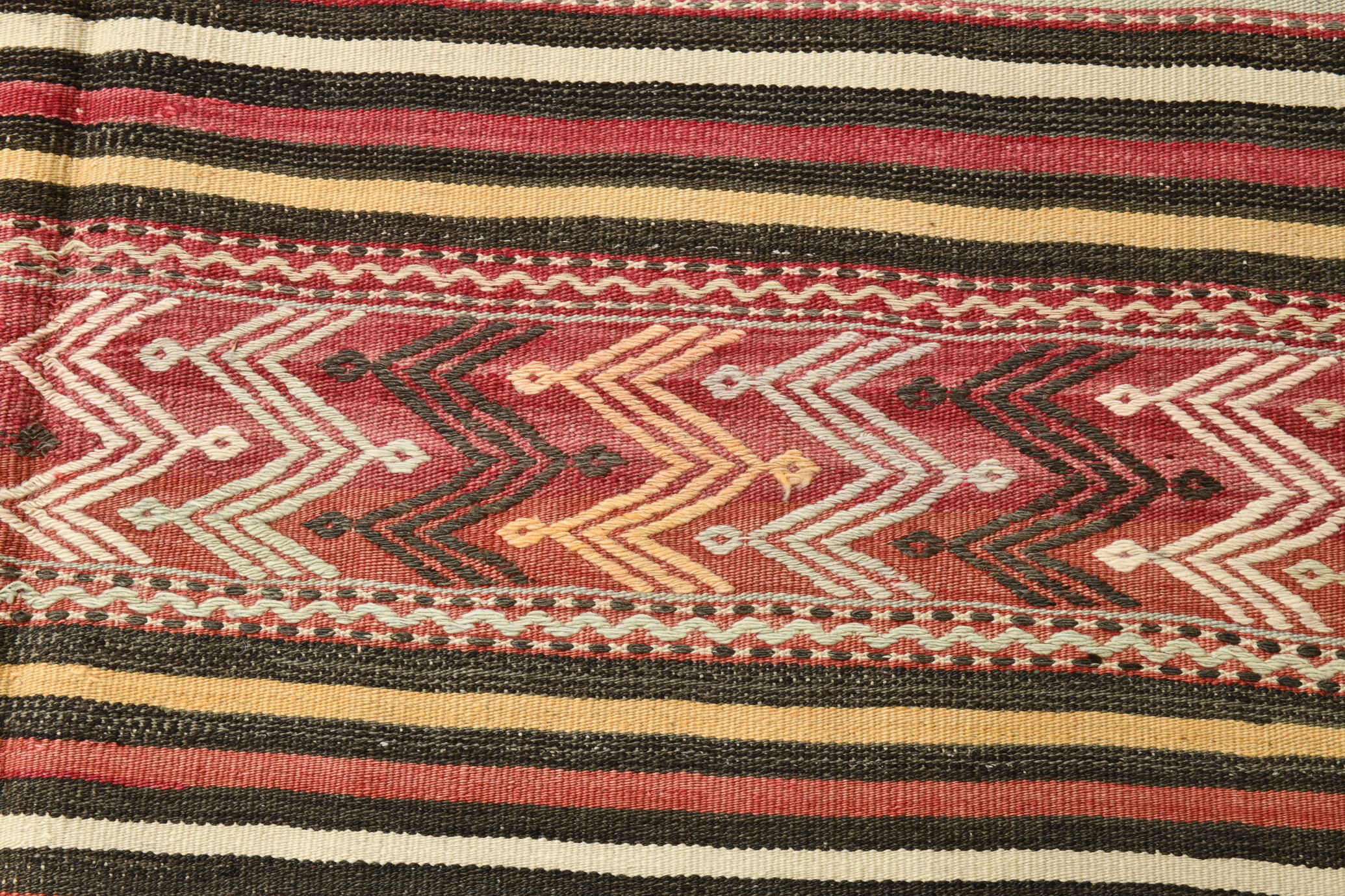 4x7 Kilim Vintage Rug, 138x218Cm