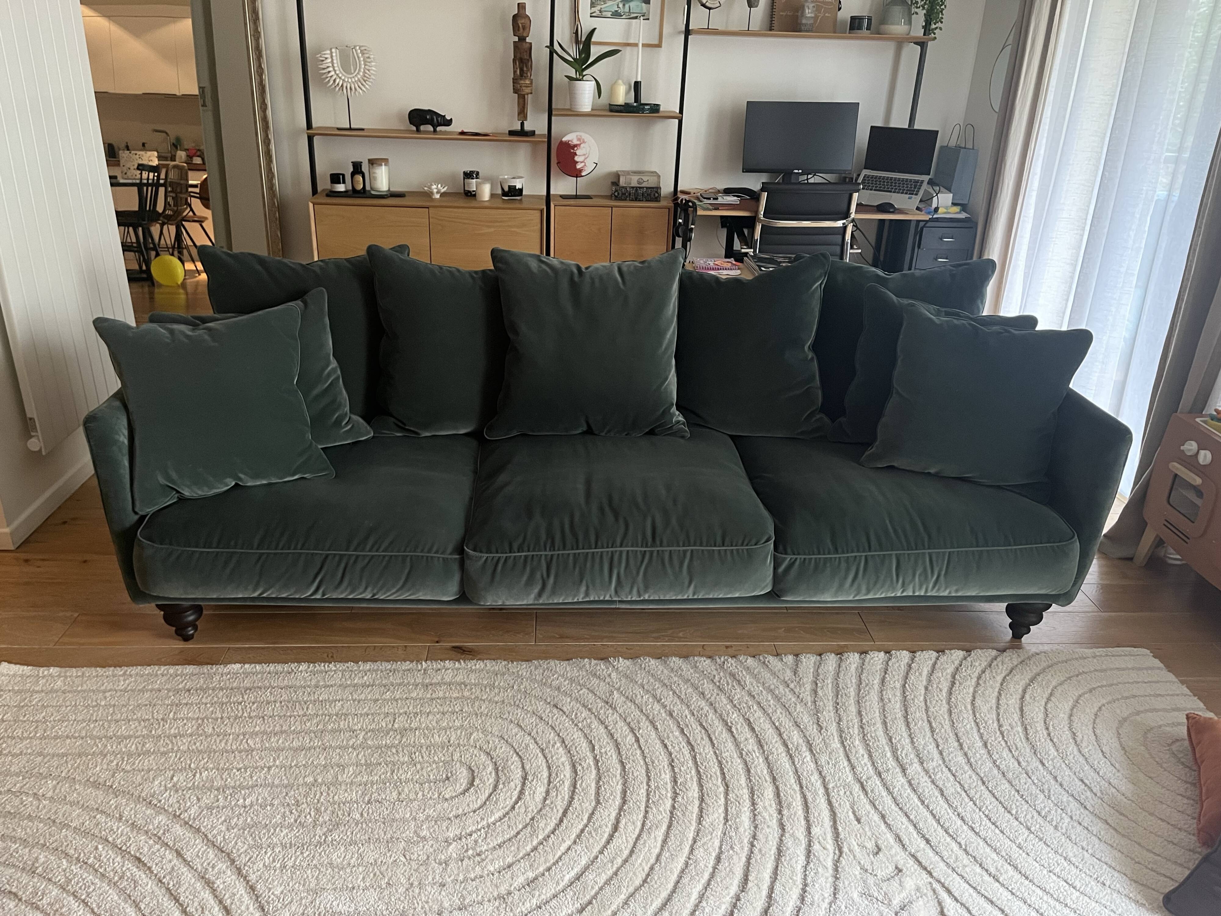 Lazare 5-seater sofa AMPM in cedar green velvet