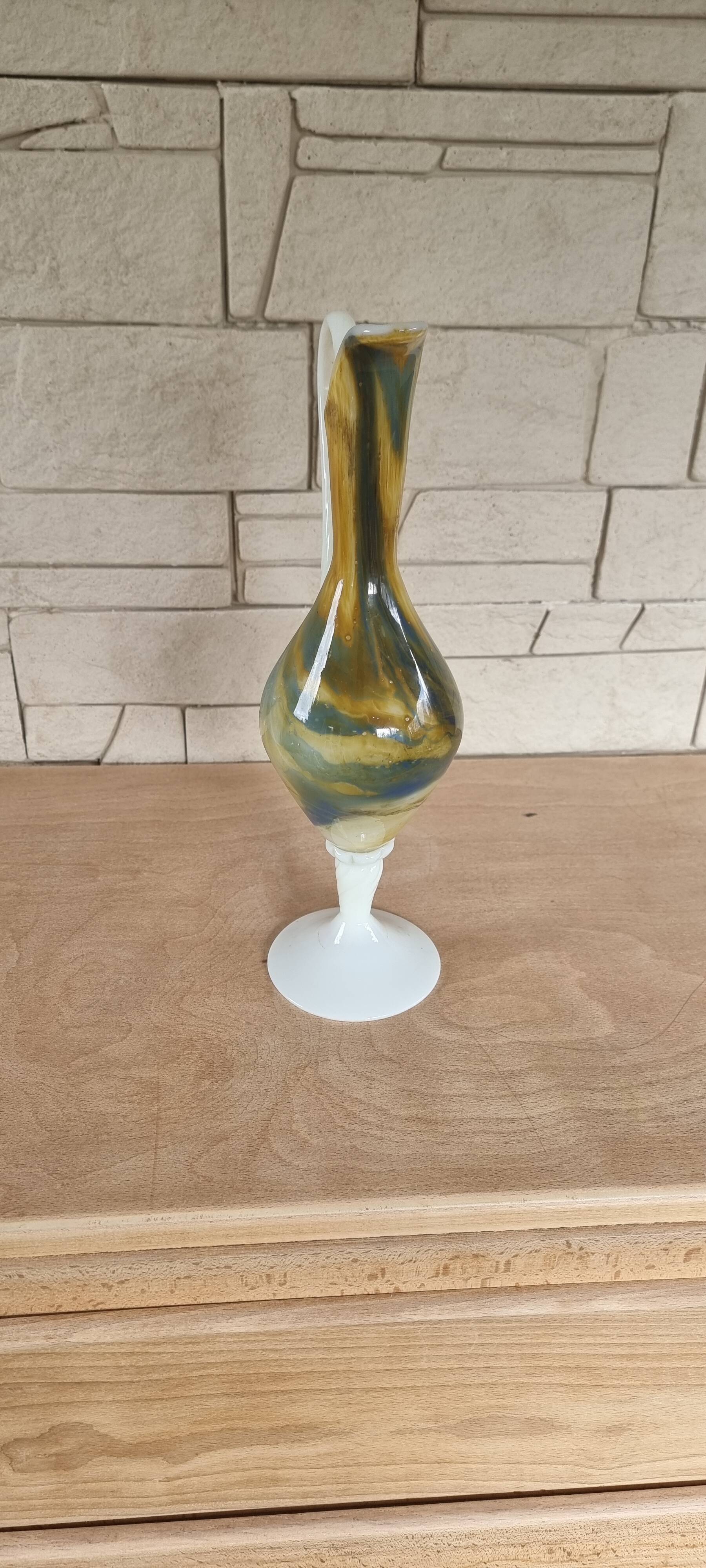 Vase vintage en opaline