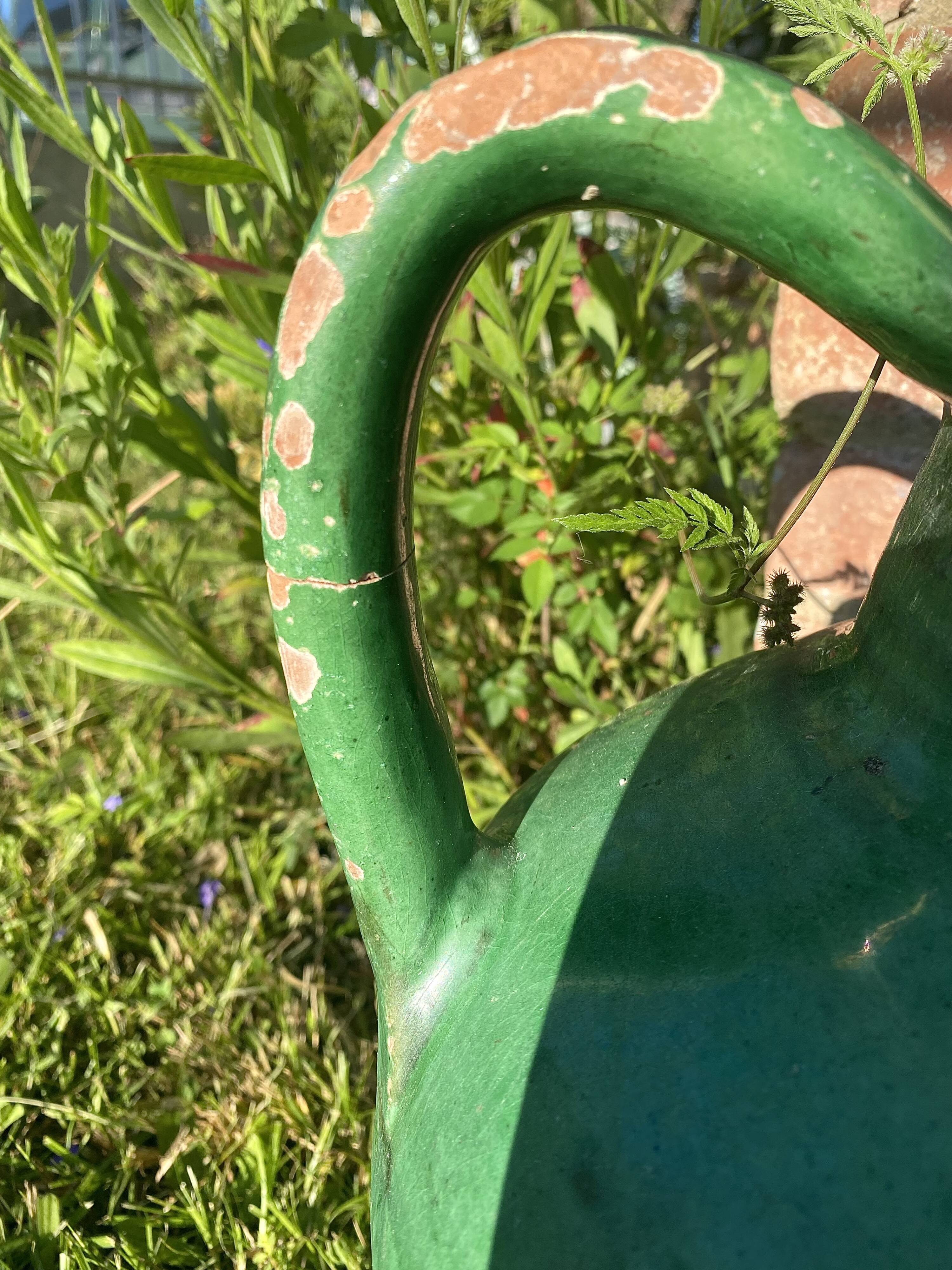 Ancien orjol en terre cuite vernissée vert sud ouest