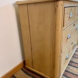 Antique chest of drawers