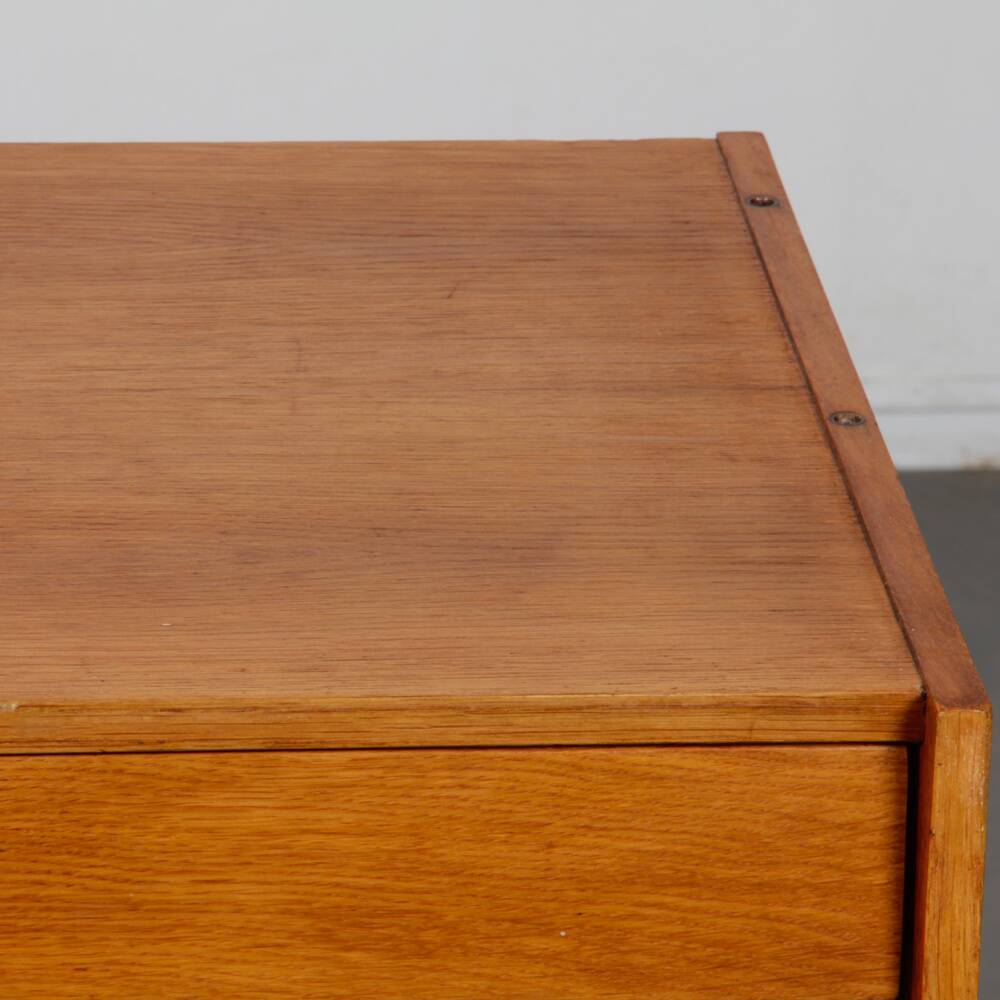 Commode en bois par Jiri Jiroutek, modèle U-453, vers 1960